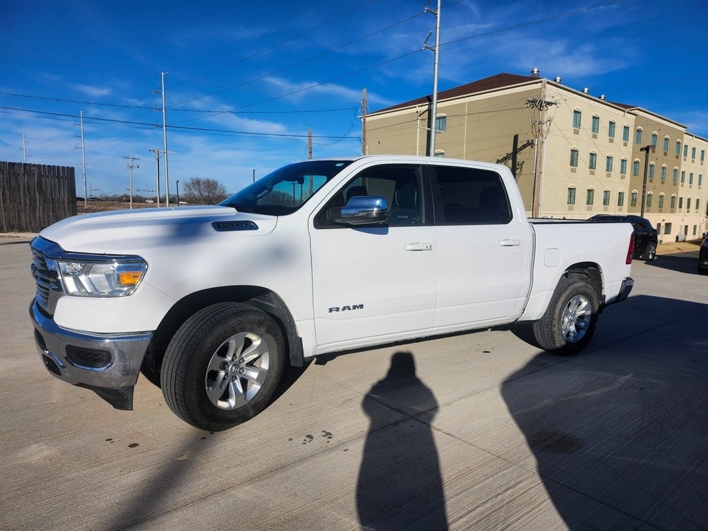2024 RAM 1500 Laramie Crew Cab 4x2 5'7' Box