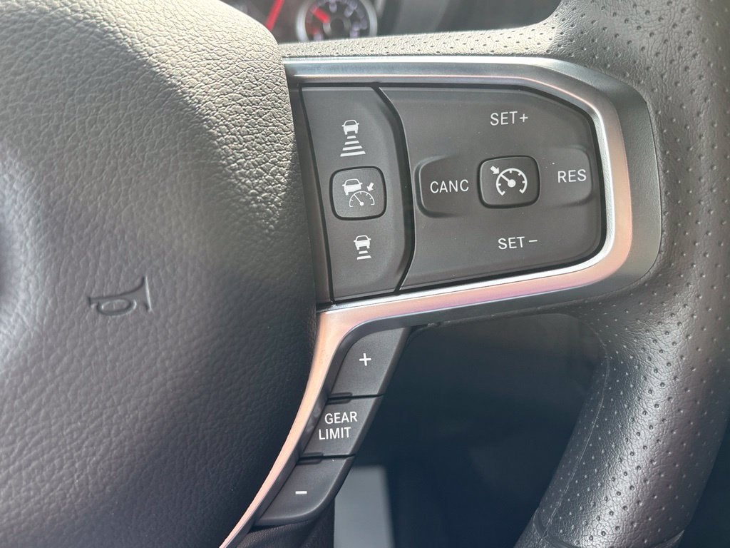 2027 RAM Ram 1500 RAM 1500 WARLOCK CREW CAB 4X4 5'7' BOX