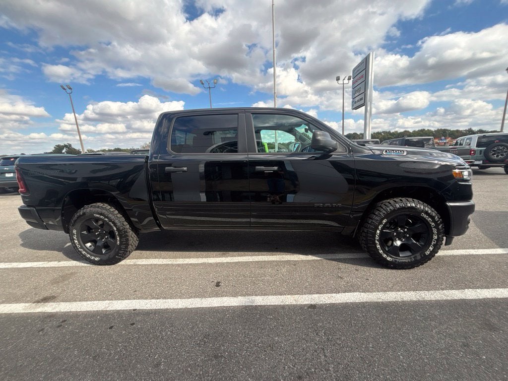 2027 RAM Ram 1500 RAM 1500 WARLOCK CREW CAB 4X4 5'7' BOX