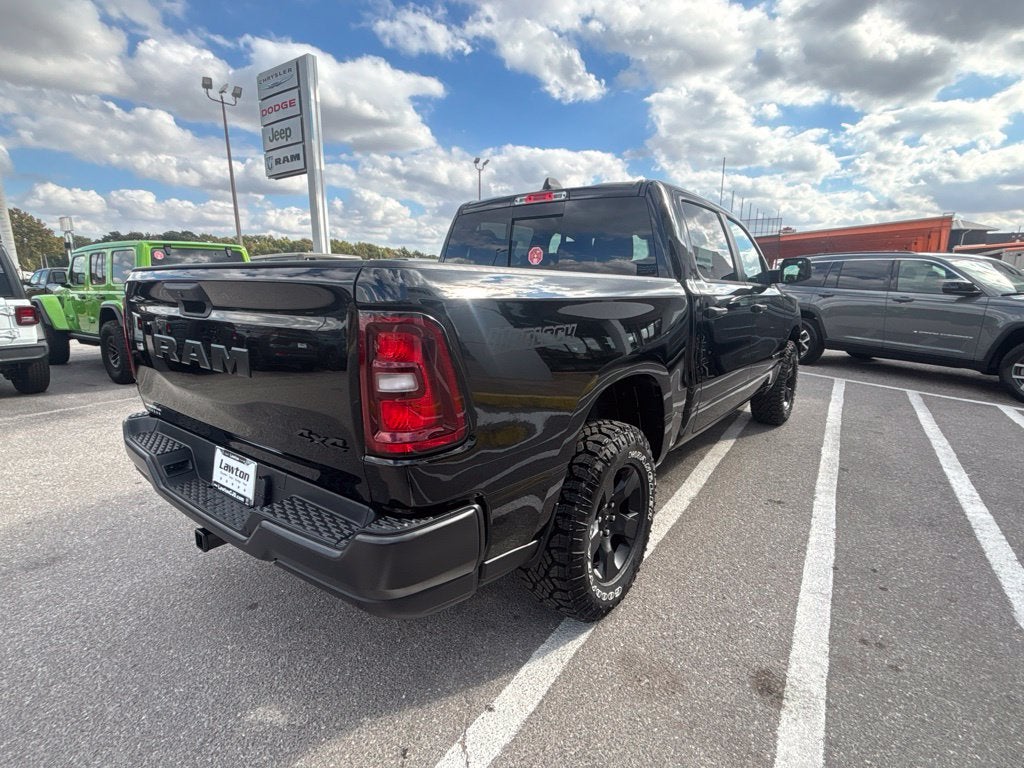 2027 RAM Ram 1500 RAM 1500 WARLOCK CREW CAB 4X4 5'7' BOX