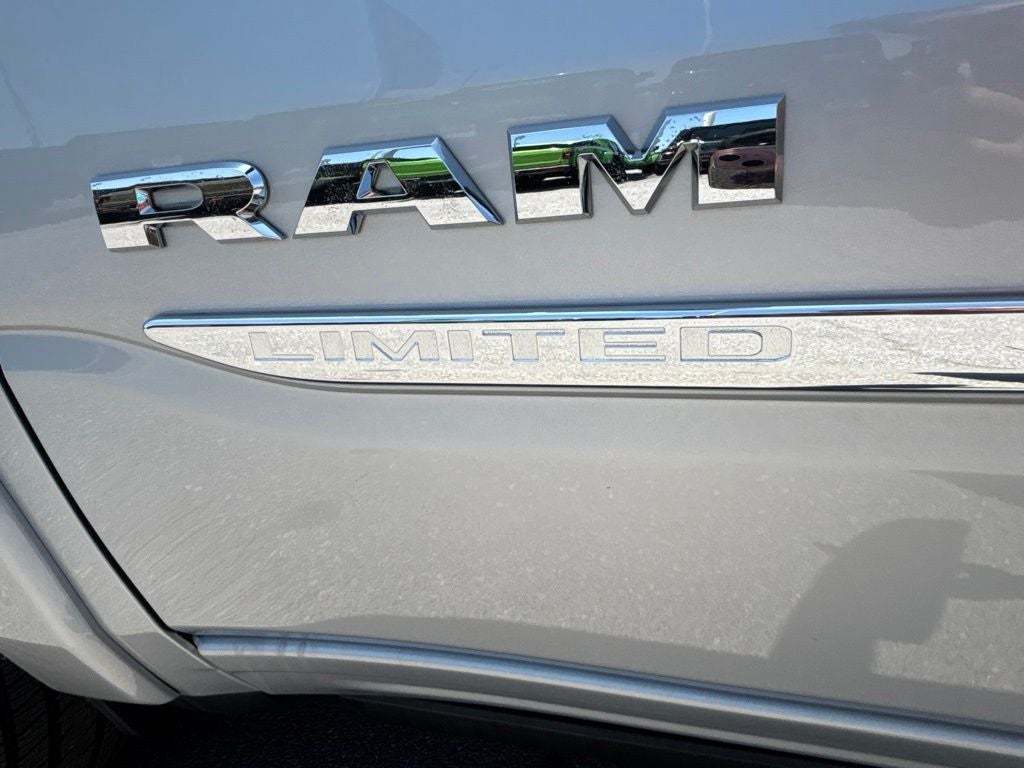 2026 RAM Ram 1500 RAM 1500 LIMITED CREW CAB 4X4 5'7' BOX