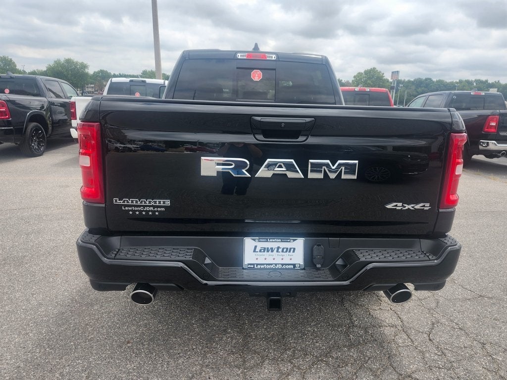 2025 RAM Ram 1500 RAM 1500 LARAMIE CREW CAB 4X4 5'7' BOX