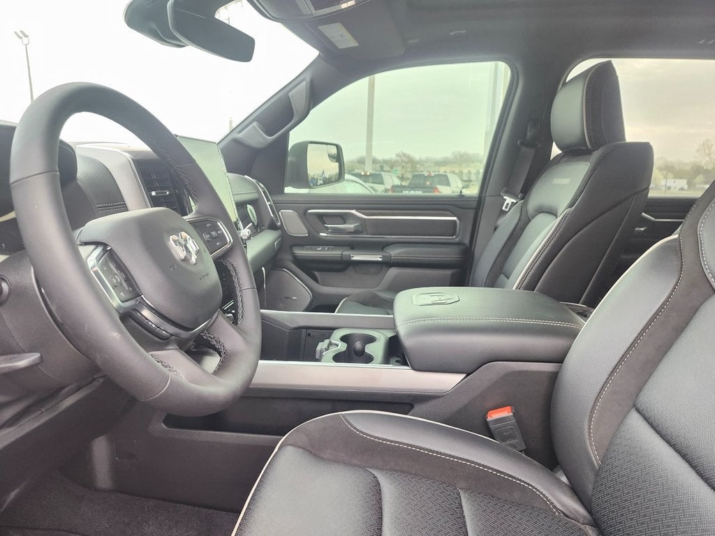 2025 RAM Ram 1500 RAM 1500 LARAMIE CREW CAB 4X4 5'7' BOX