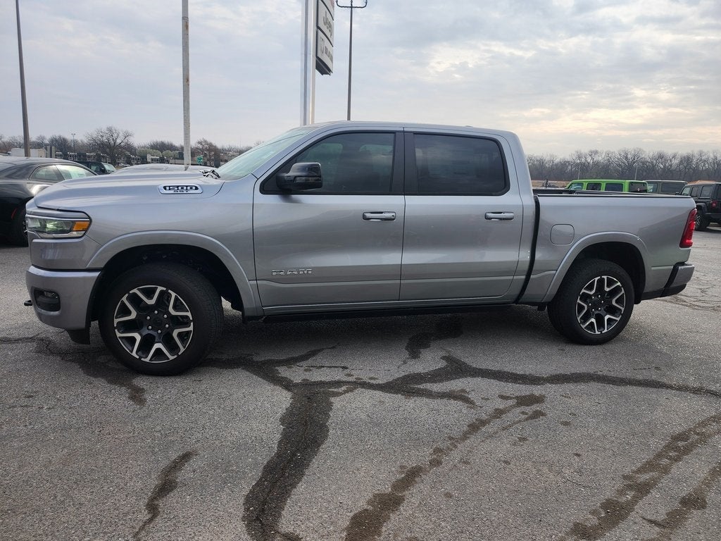 2025 RAM Ram 1500 RAM 1500 LARAMIE CREW CAB 4X4 5'7' BOX