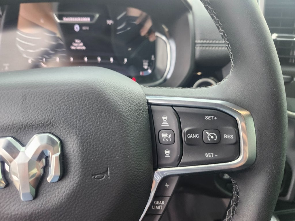 2025 RAM Ram 1500 RAM 1500 LARAMIE CREW CAB 4X4 5'7' BOX