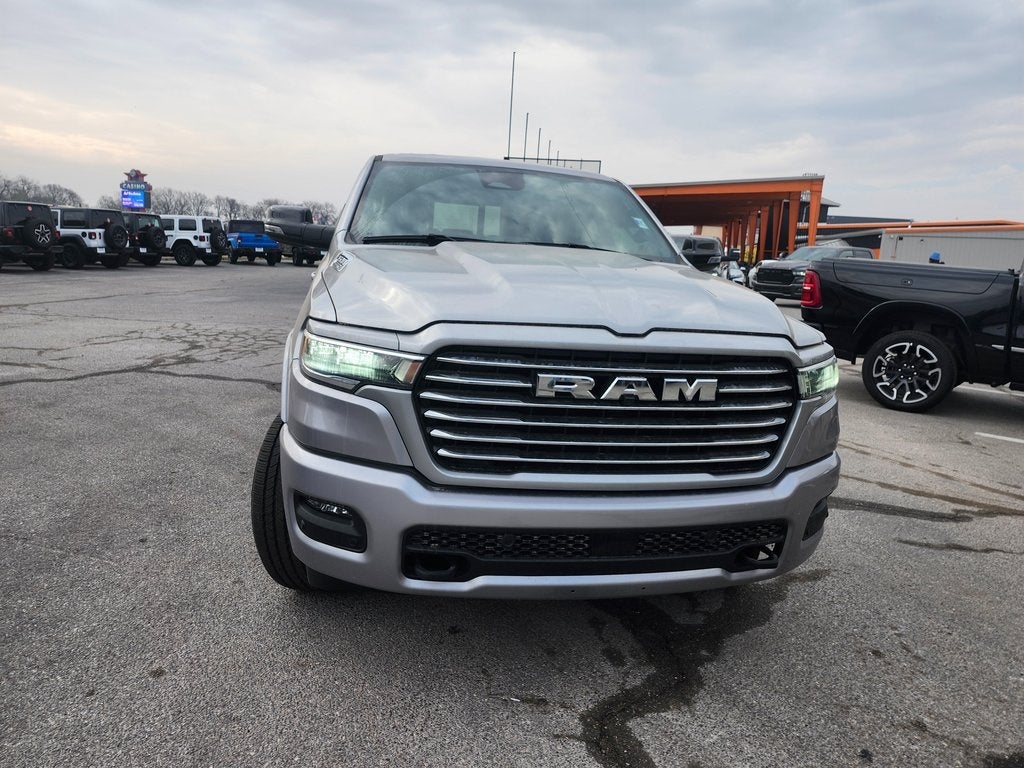 2025 RAM Ram 1500 RAM 1500 LARAMIE CREW CAB 4X4 5'7' BOX