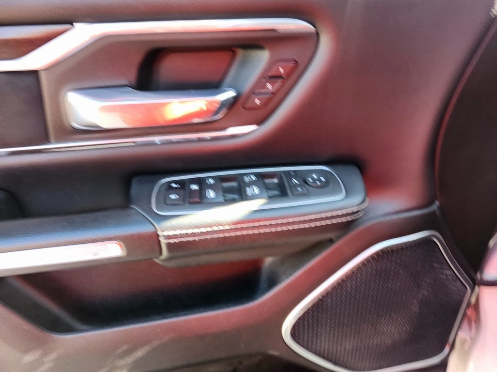 2022 RAM 1500 Laramie Crew Cab 4x4 5'7' Box