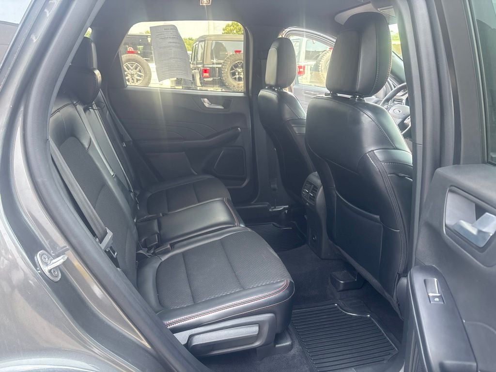 2025 Ford Escape ST-Line Select