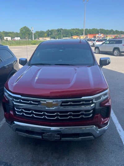 2022 Chevrolet Silverado 1500 4WD Crew Cab Short Bed LTZ