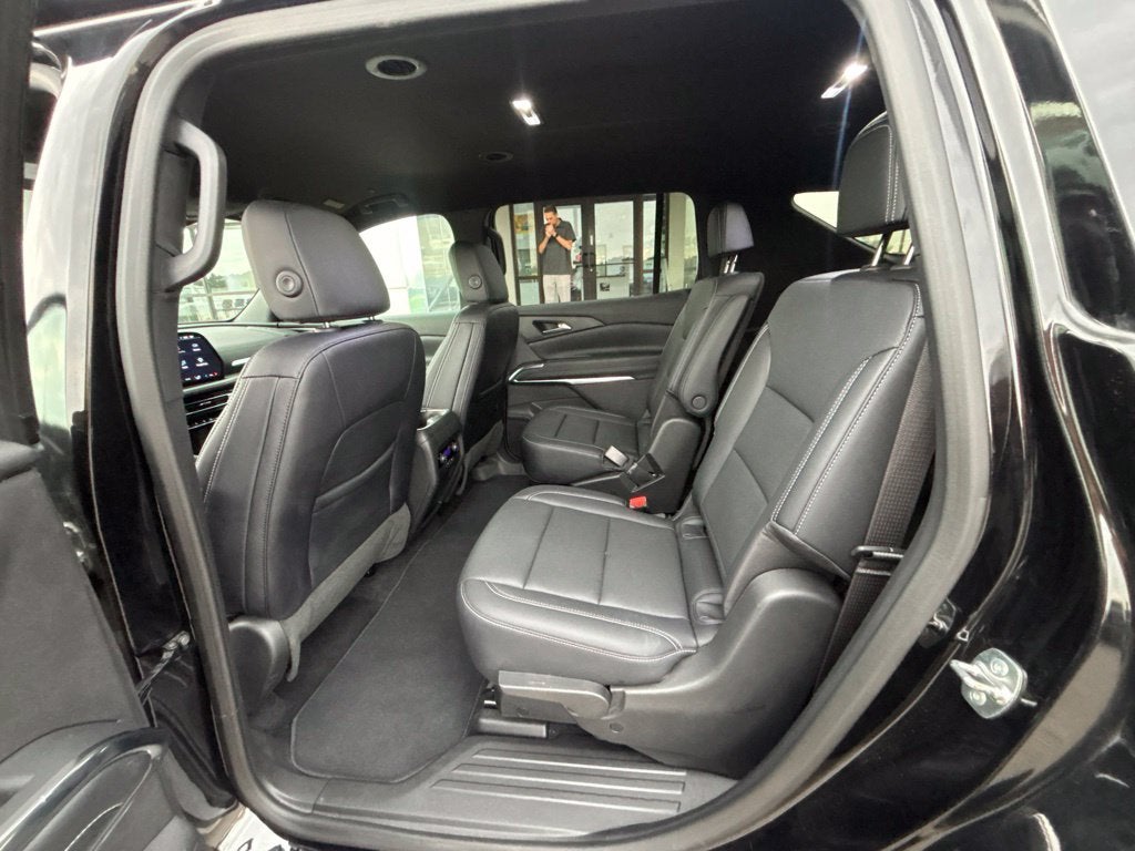 2026 Chevrolet Traverse FWD LT