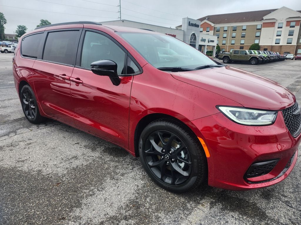 2026 Chrysler Pacifica PACIFICA SELECT