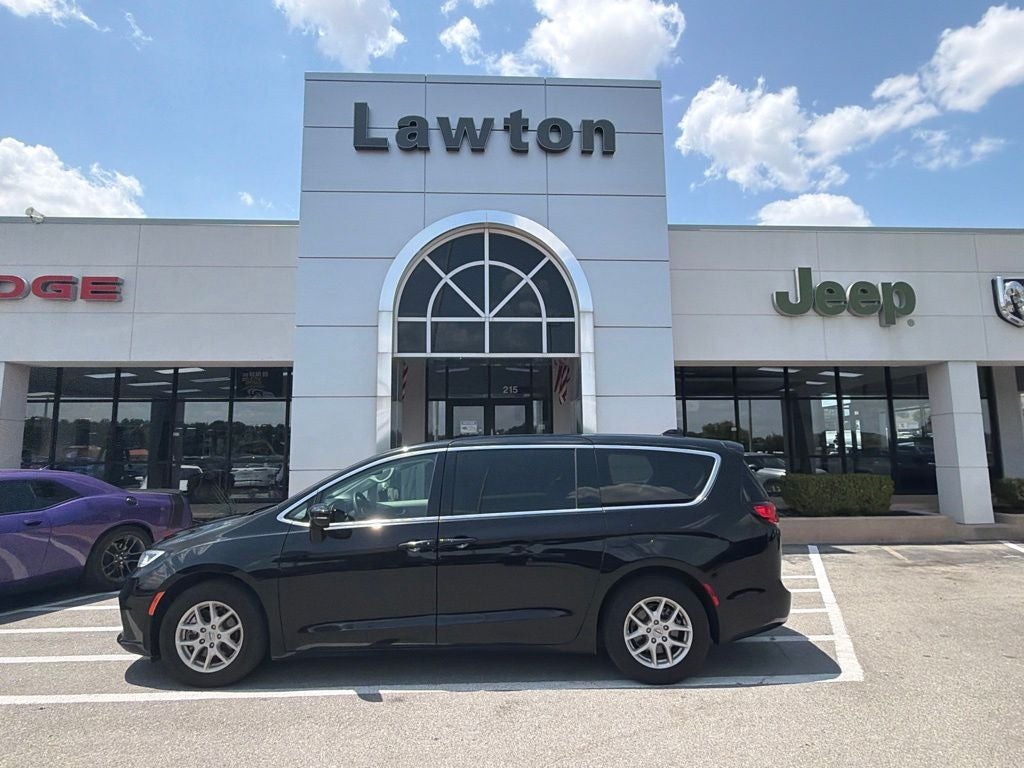 2024 Chrysler Pacifica Touring L