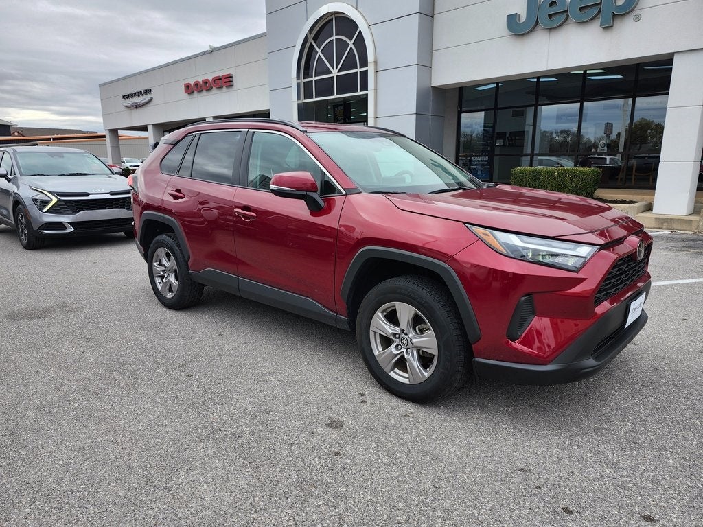 2023 Toyota RAV4 XLE