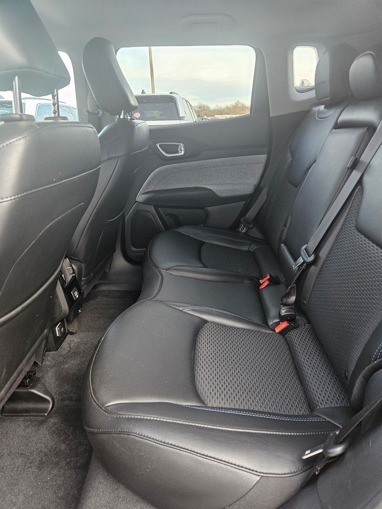 2022 Jeep Compass Latitude FWD