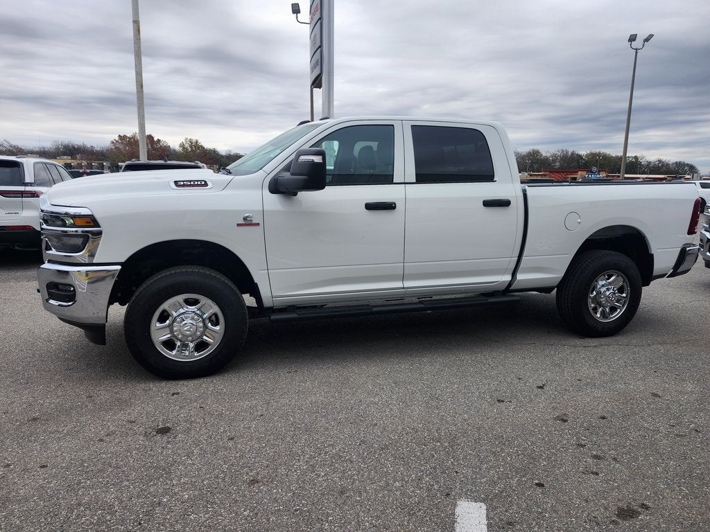 2026 RAM Ram 3500 RAM 3500 TRADESMAN CREW CAB 4X4 6'4' BOX