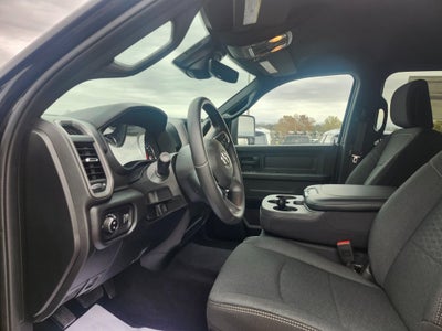 2026 RAM Ram 2500 RAM 2500 BLACK EXPRESS CREW CAB 4X4 6'4' BOX