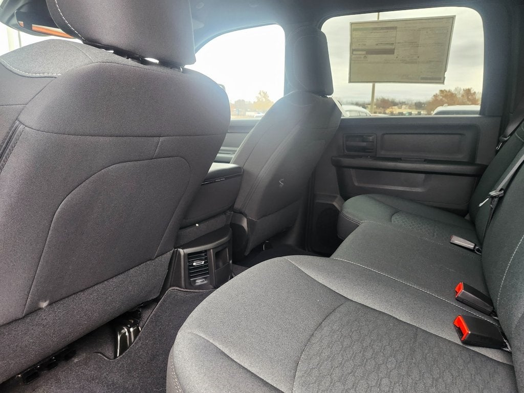 2026 RAM Ram 2500 RAM 2500 BLACK EXPRESS CREW CAB 4X4 6'4' BOX