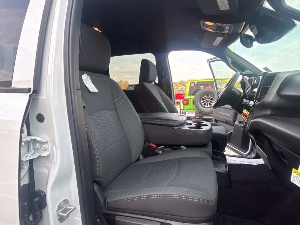2027 RAM Ram 2500 RAM 2500 TRADESMAN CREW CAB 4X4 6'4' BOX