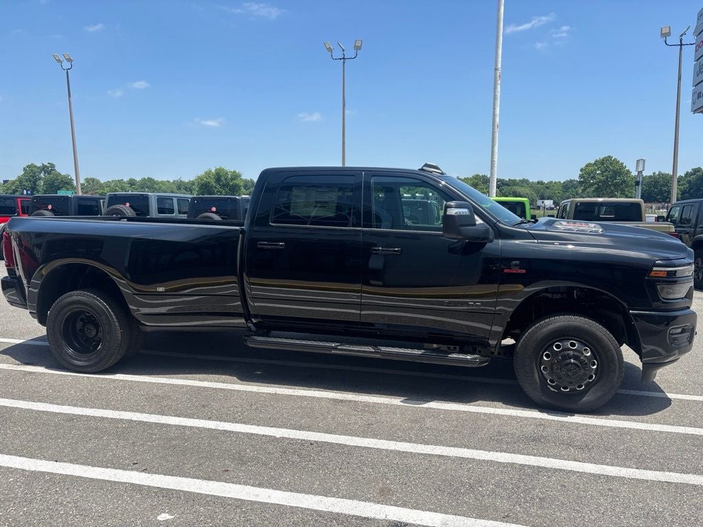 2026 RAM Ram 3500 RAM 3500 LARAMIE CREW CAB 4X4 8' BOX