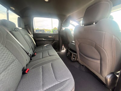 2027 RAM Ram 1500 RAM 1500 TRADESMAN CREW CAB 4X4 5'7' BOX