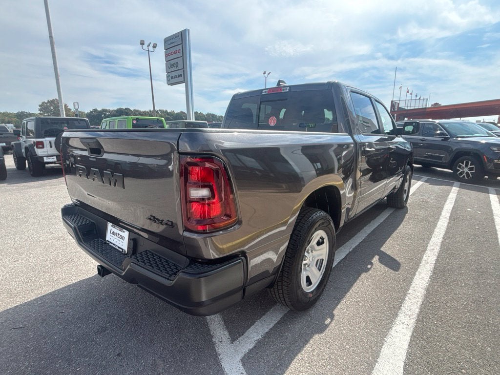 2027 RAM Ram 1500 RAM 1500 TRADESMAN CREW CAB 4X4 5'7' BOX
