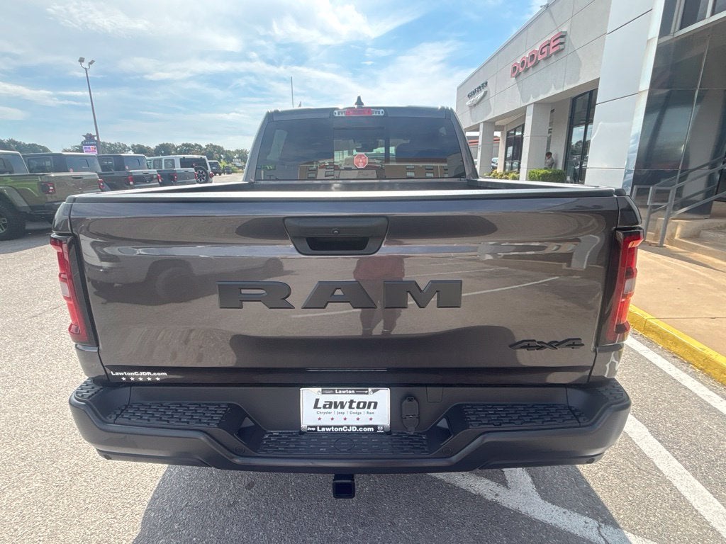 2027 RAM Ram 1500 RAM 1500 TRADESMAN CREW CAB 4X4 5'7' BOX