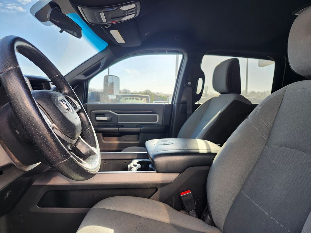 2022 RAM 2500 Big Horn Crew Cab 4x4 6'4' Box