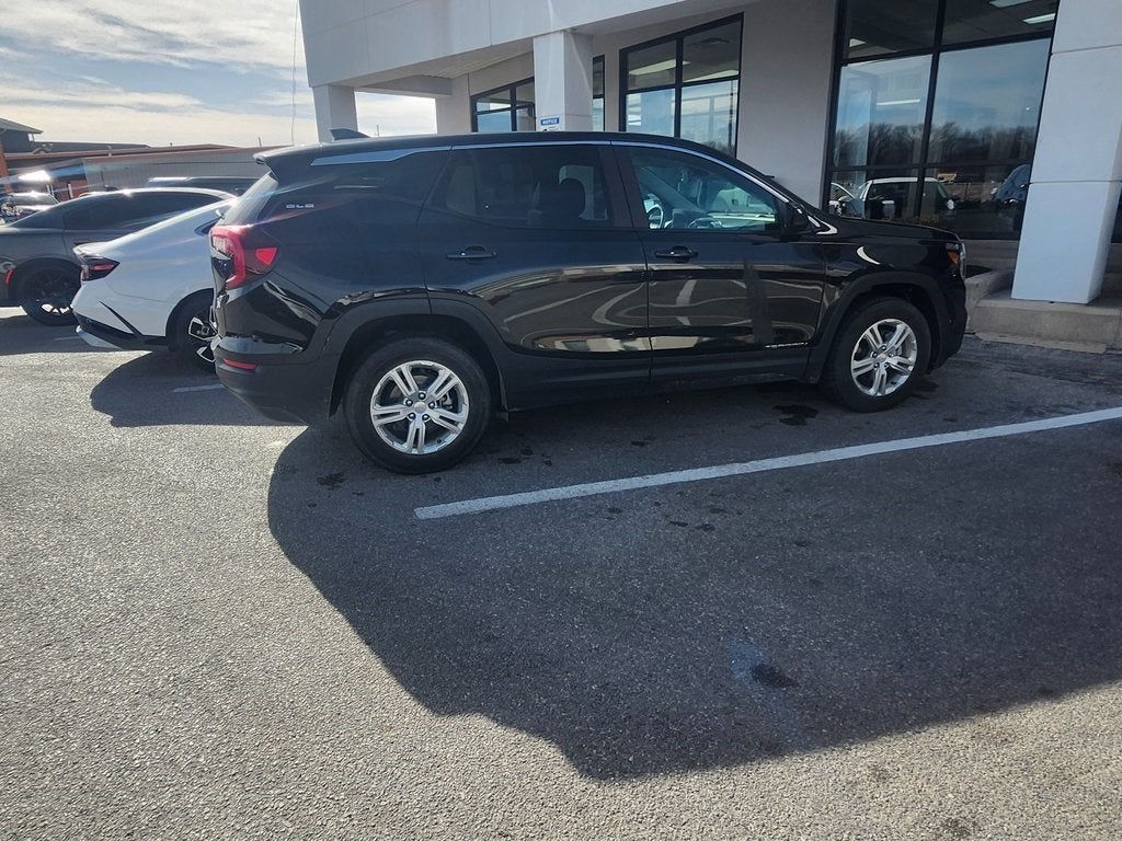 2024 GMC Terrain AWD SLE