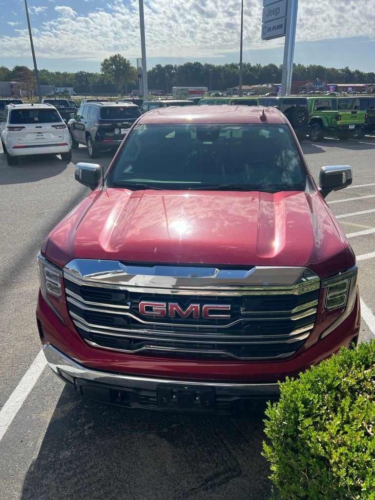 2023 GMC Sierra 1500 4WD Crew Cab Short Box SLT