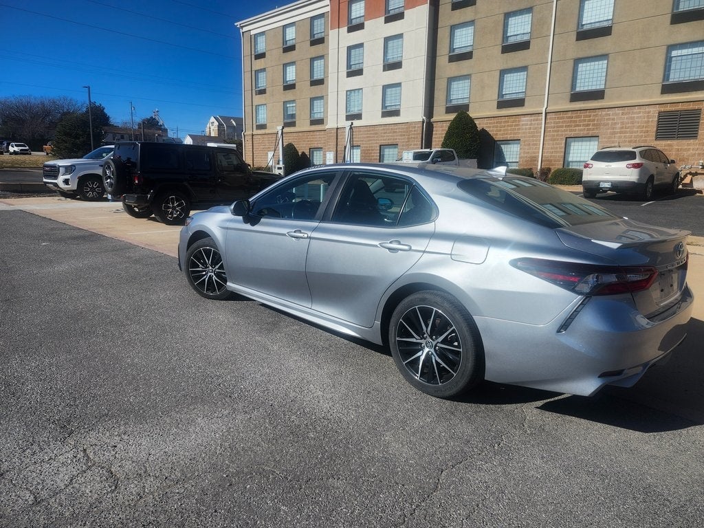 2024 Toyota Camry SE