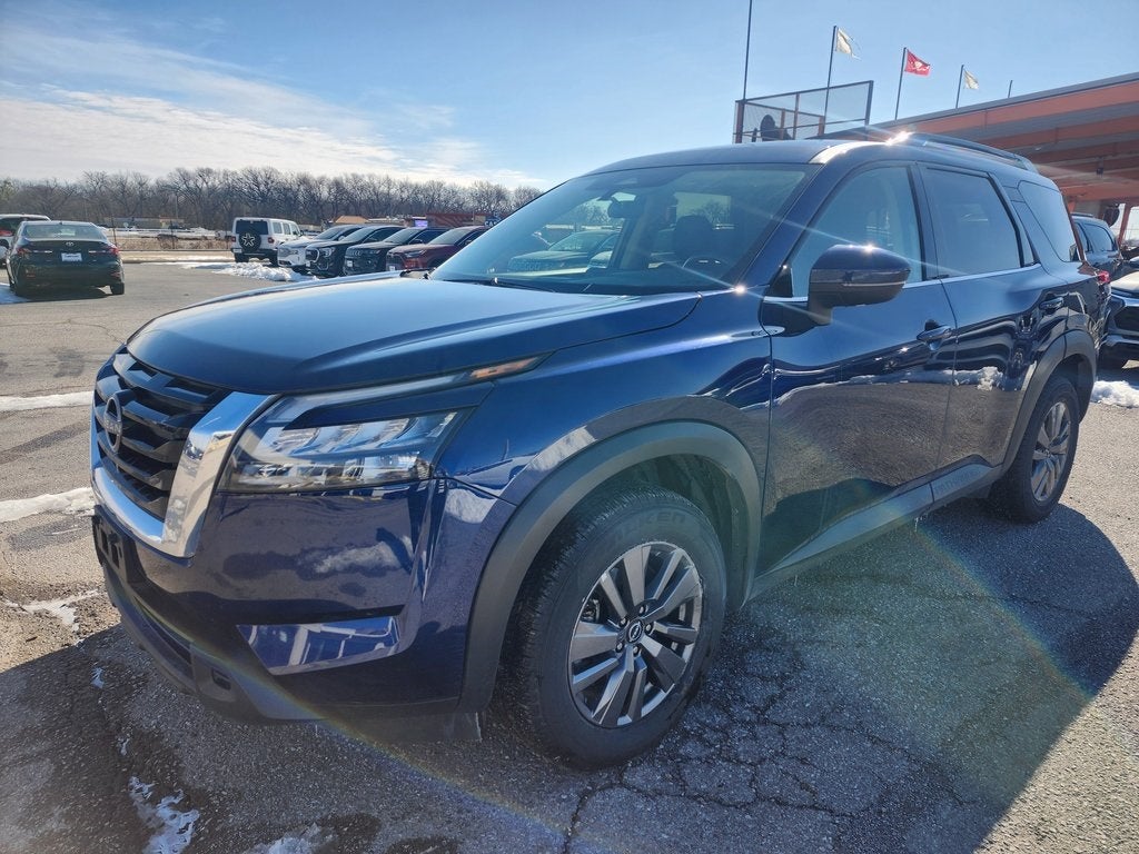 2025 Nissan Pathfinder SV FWD