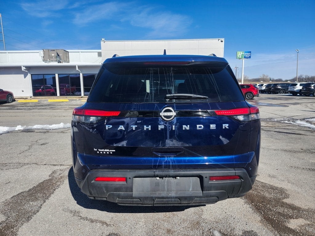 2025 Nissan Pathfinder SV FWD