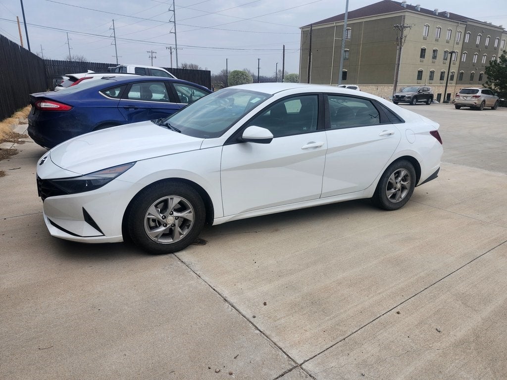2021 Hyundai Elantra SE