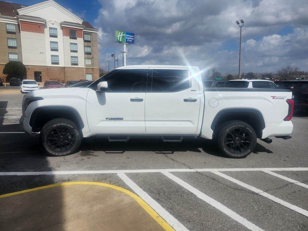 2023 Toyota Tundra 4WD SR5