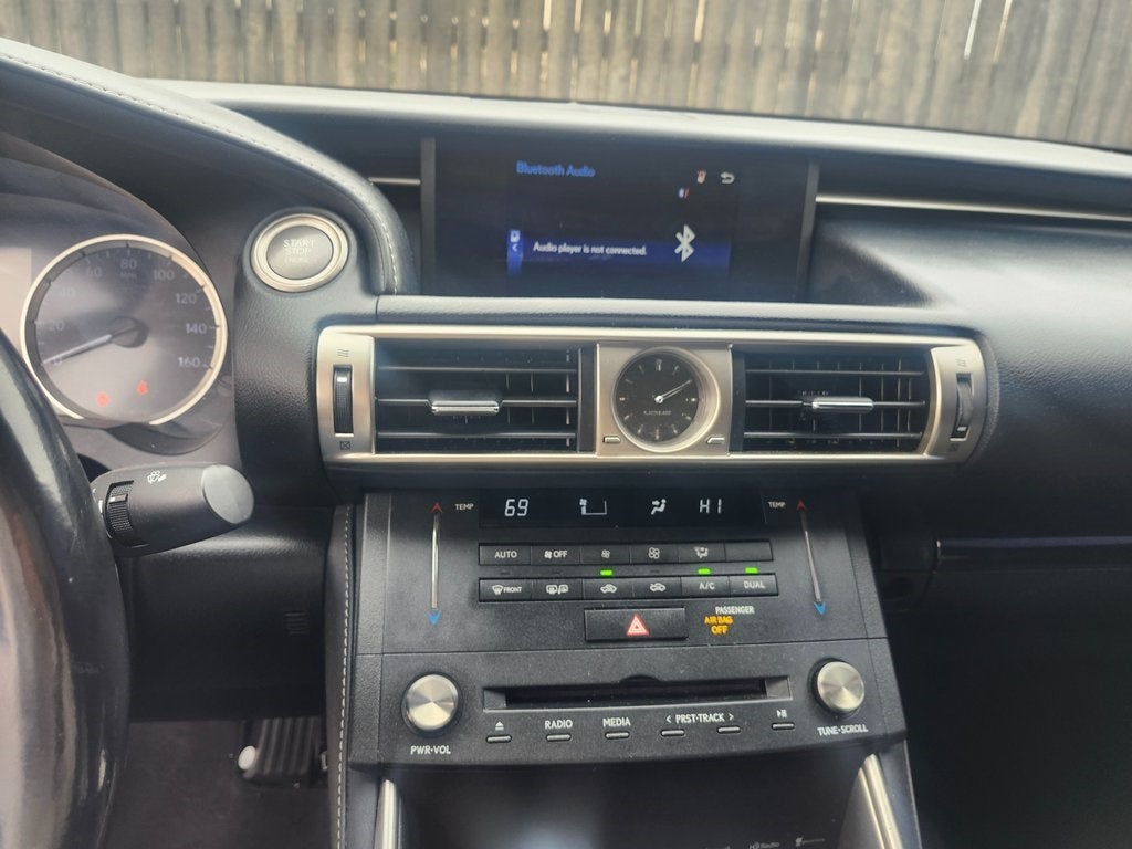 2016 Lexus IS 200t 200t