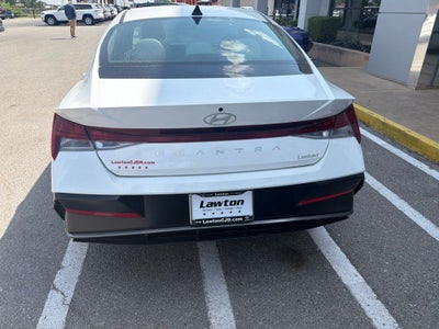 2025 Hyundai Elantra Limited
