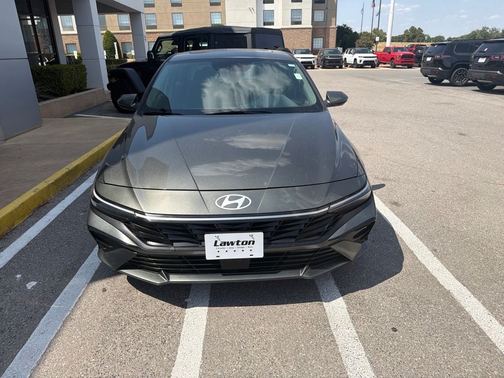 2025 Hyundai Elantra SEL Convenience