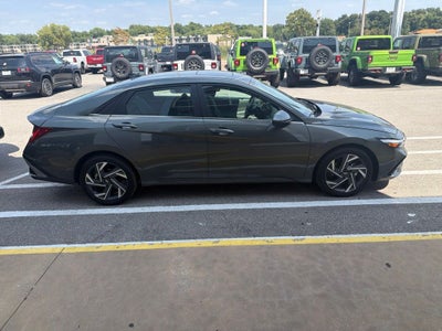 2025 Hyundai Elantra SEL Convenience