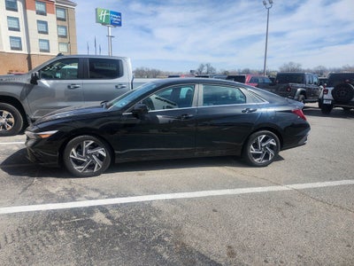 2025 Hyundai Elantra SEL Convenience