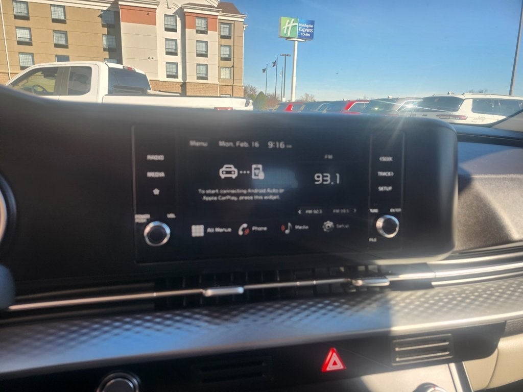 2024 Kia Carnival MPV LX Seat Package