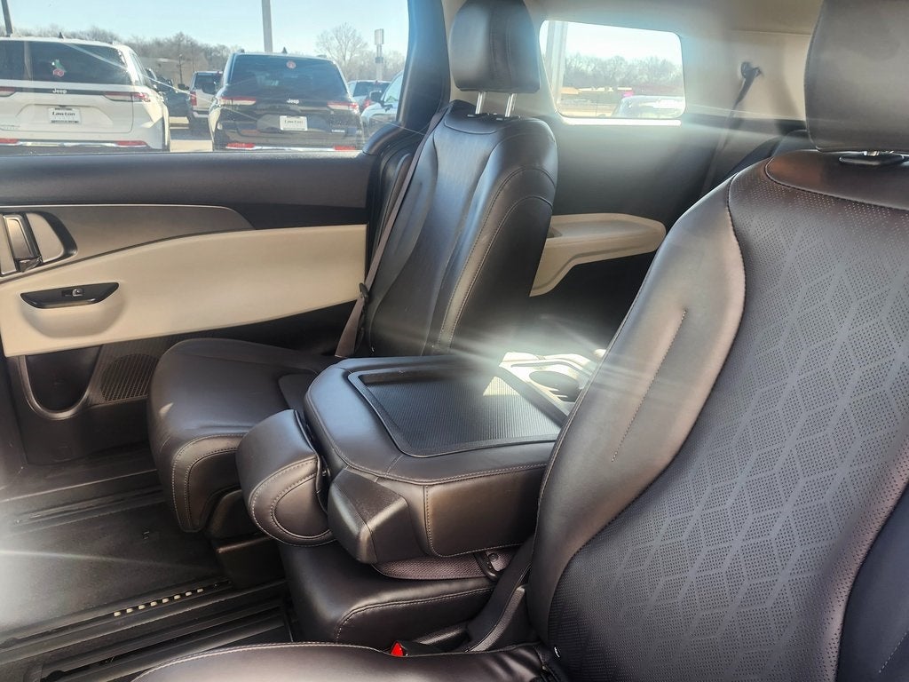 2024 Kia Carnival MPV LX Seat Package