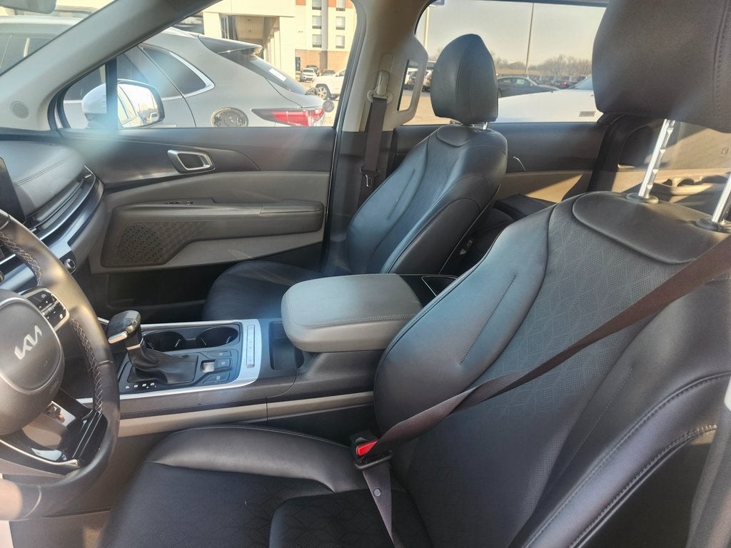 2025 Kia Carnival MPV LXS