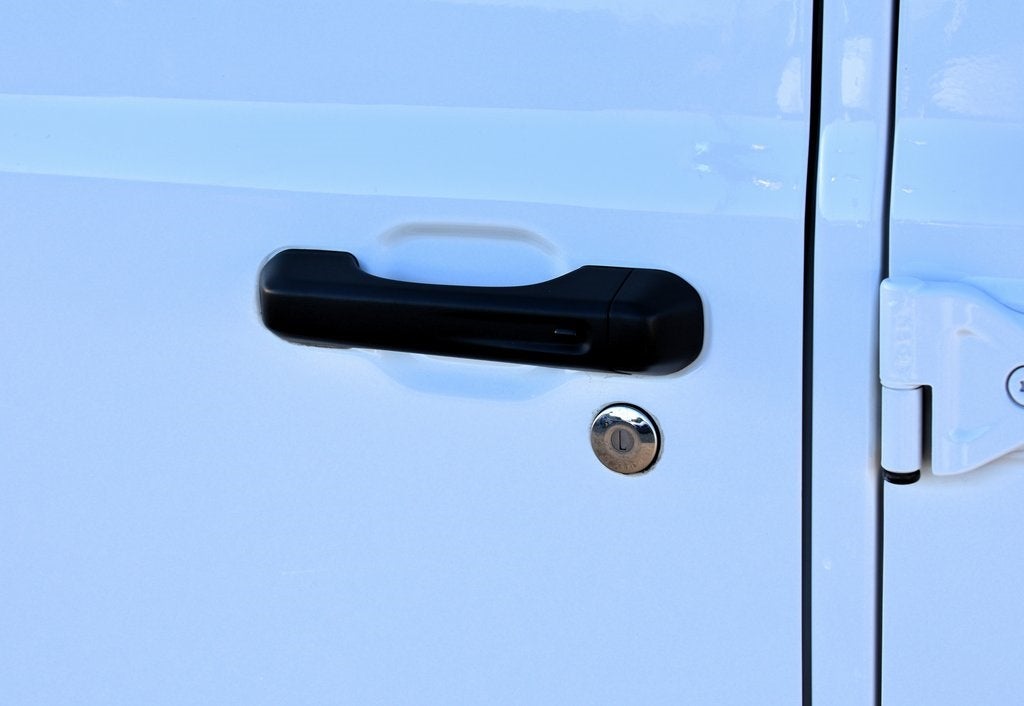 2023 Jeep Wrangler Sahara 4xe w/Body Colored Hard Top