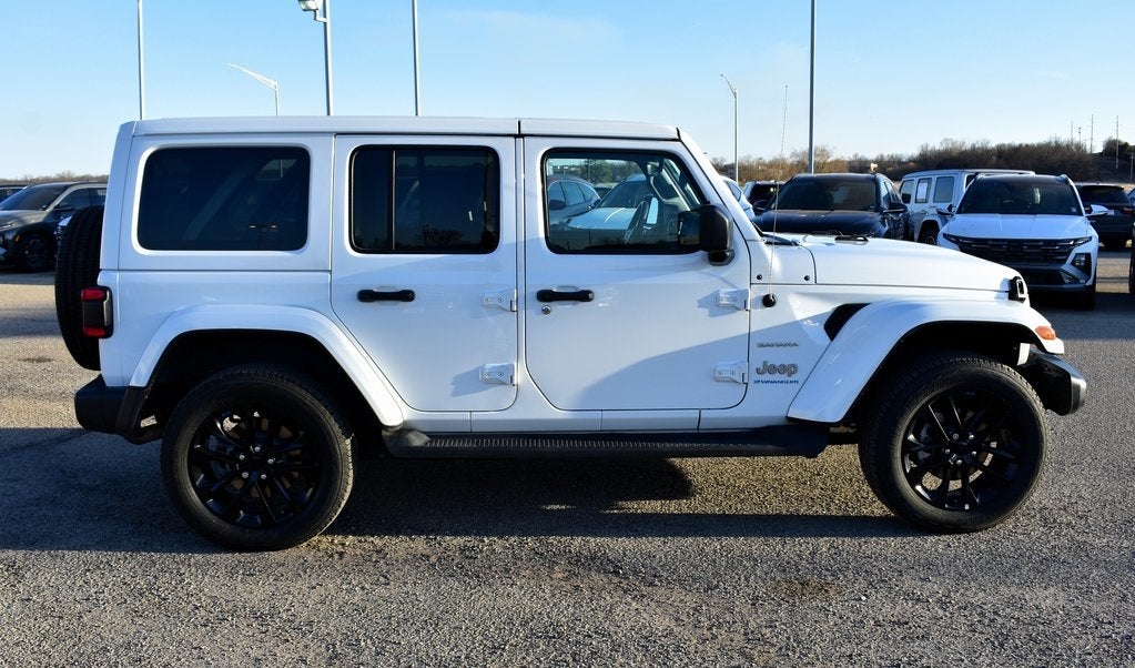 2023 Jeep Wrangler Sahara 4xe w/Body Colored Hard Top