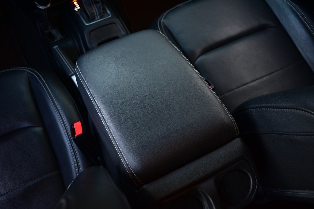 2023 Jeep Wrangler Sahara 4xe w/Body Colored Hard Top