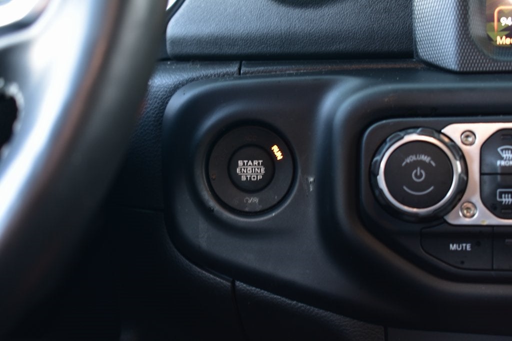 2023 Jeep Wrangler Sahara 4xe w/Body Colored Hard Top