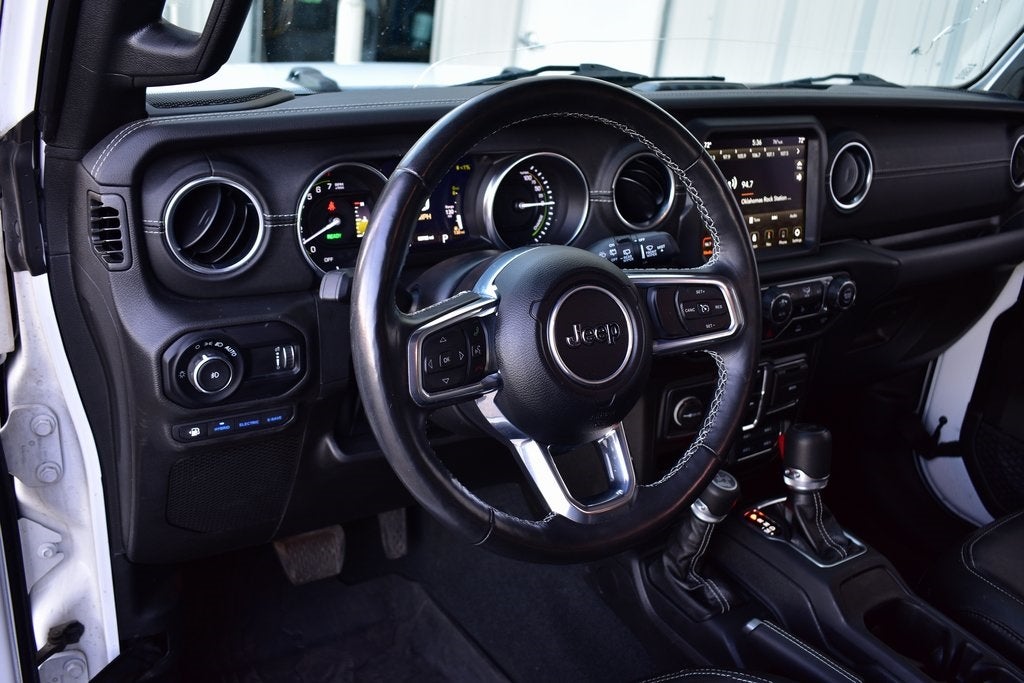 2023 Jeep Wrangler Sahara 4xe w/Body Colored Hard Top