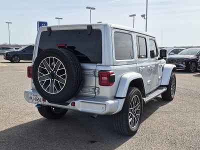 2022 Jeep Wrangler Unlimited Sahara 4xe Sky Touch Roof