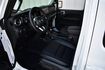 2025 Jeep Wrangler Sahara 4-Door 4x4