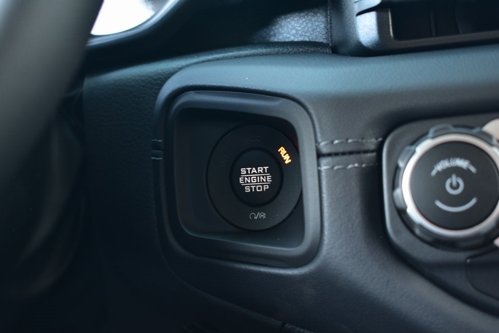 2025 Jeep Wrangler Sahara 4-Door 4x4